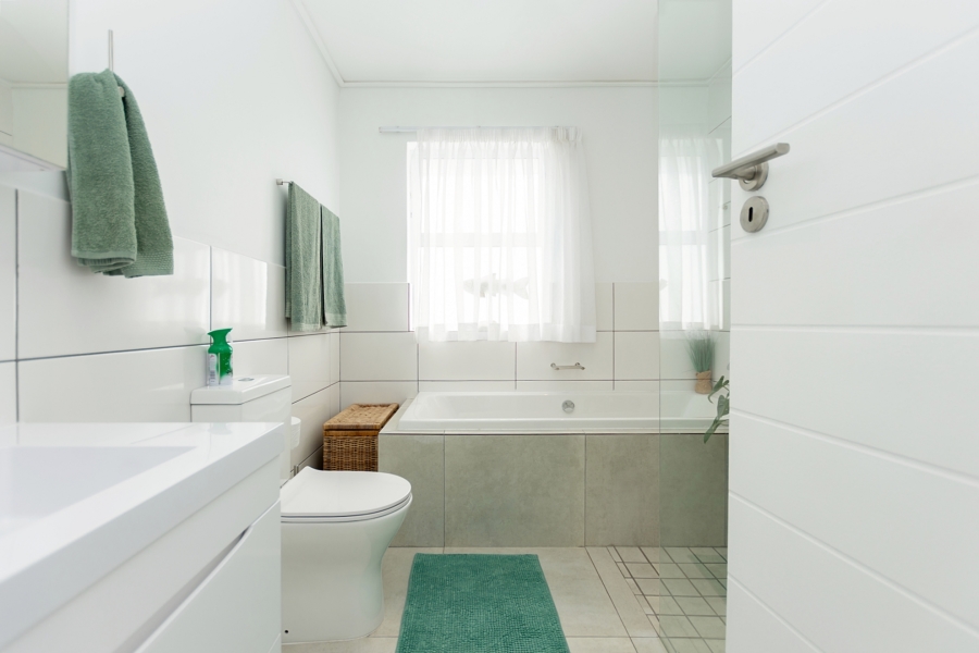 3 Bedroom Property for Sale in Golden Mile Western Cape